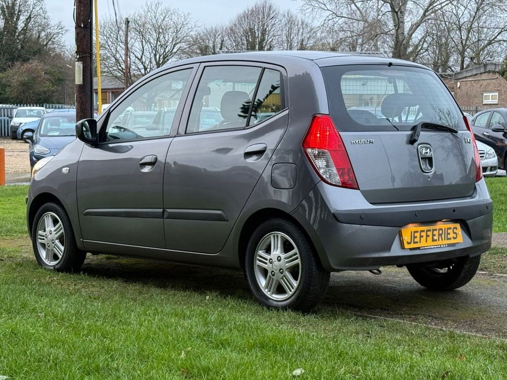 Used Hyundai i10 2011 for sale - 77356778: Photo 6