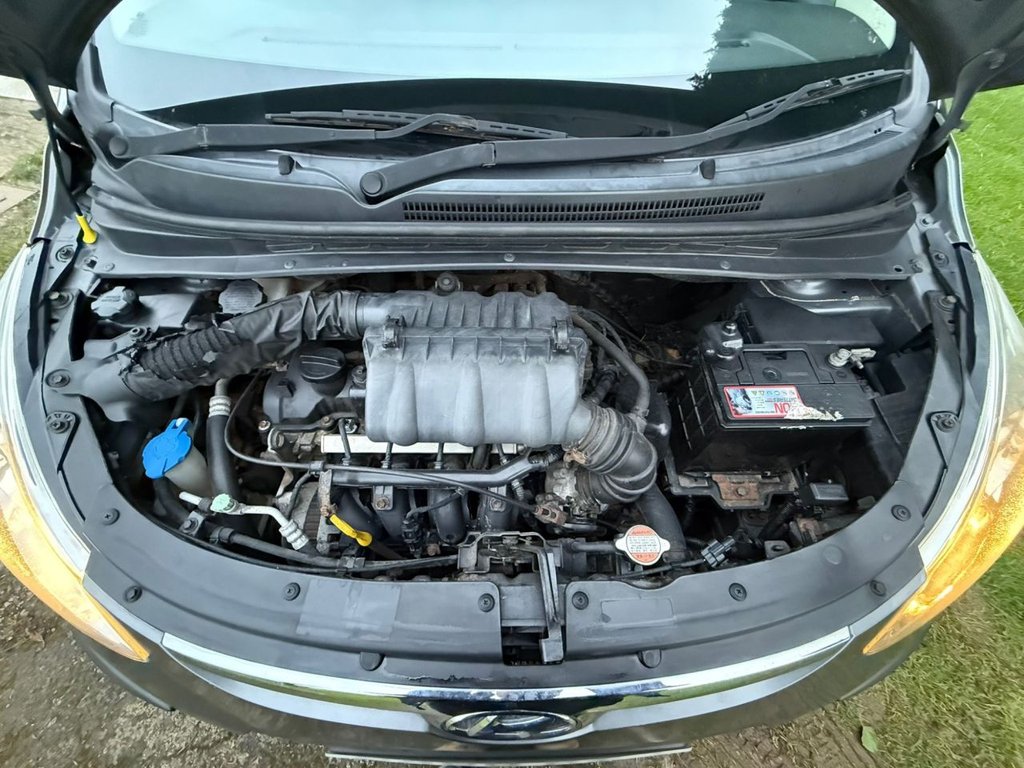 Used Hyundai i10 2011 for sale - 77356778: Photo 9