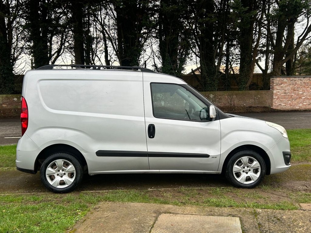 Used Vauxhall Combo 2014 for sale - 77369747: Photo 6