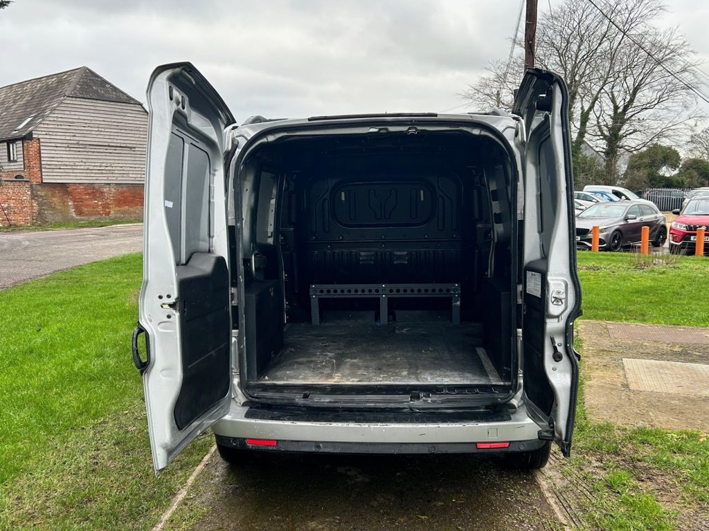 Used Vauxhall Combo 2014 for sale - 77369747: Photo 9