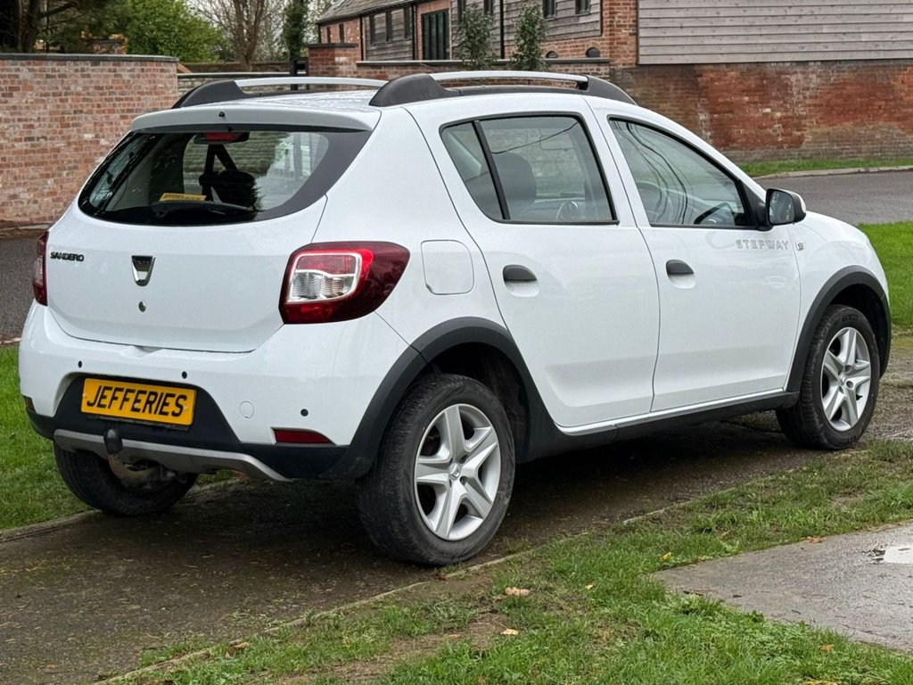 Used Dacia Sandero Stepway 2015 for sale - 76559197: Photo 13
