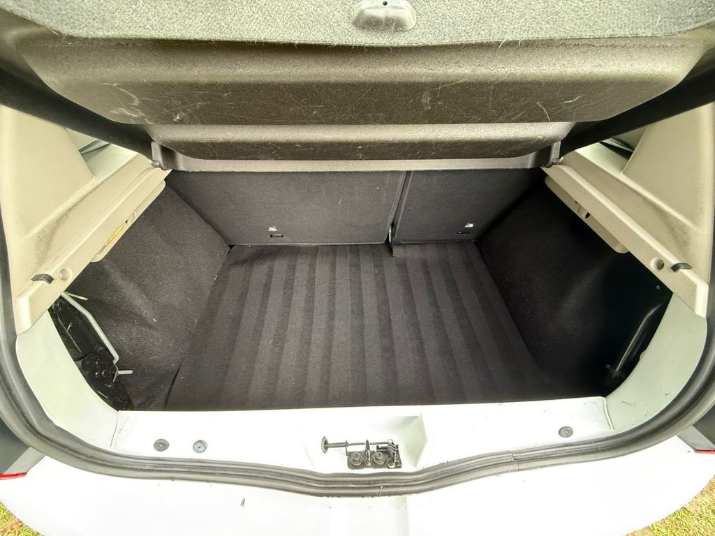 Used Dacia Sandero Stepway 2015 for sale - 76559197: Photo 19