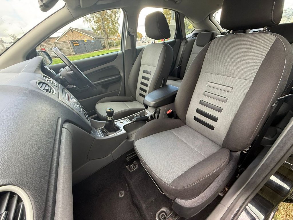 Used Ford Focus 2009 for sale - 76223163: Photo 14