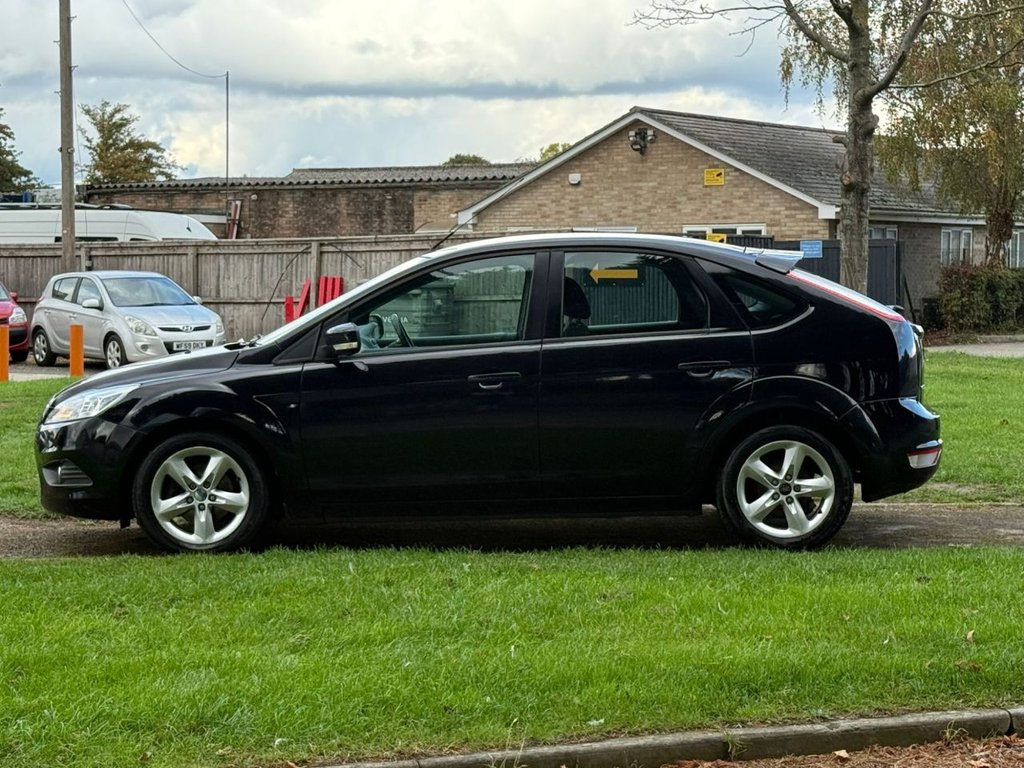 Used Ford Focus 2009 for sale - 76223163: Photo 4