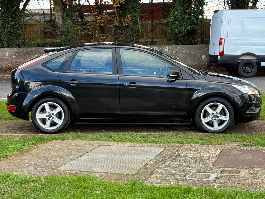Used Ford Focus 2009 for sale - 76223163: Photo 5