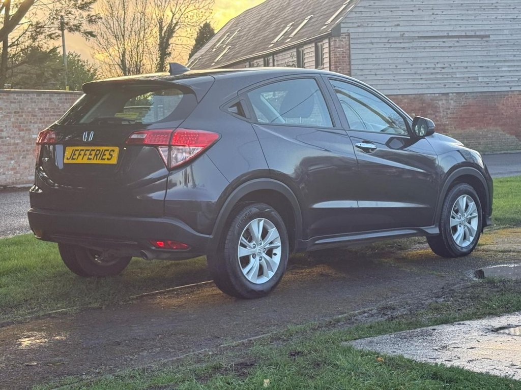 Used Honda HR-V 2017 for sale - 77072407: Photo 10