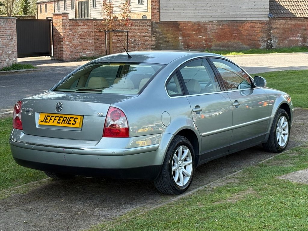 Used Volkswagen Passat 2004 for sale - 78166863: Photo 10