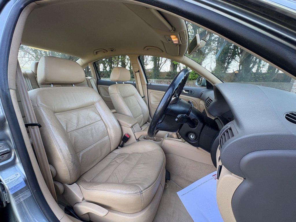 Used Volkswagen Passat 2004 for sale - 78166863: Photo 16