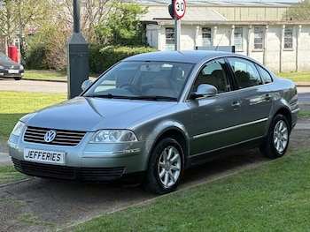 Used Volkswagen Passat 2004 for sale - 78166863: Photo