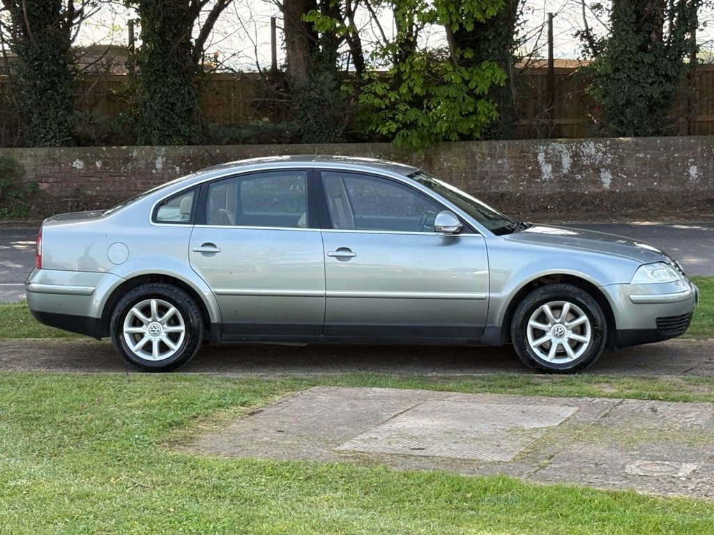 Used Volkswagen Passat 2004 for sale - 78166863: Photo 5