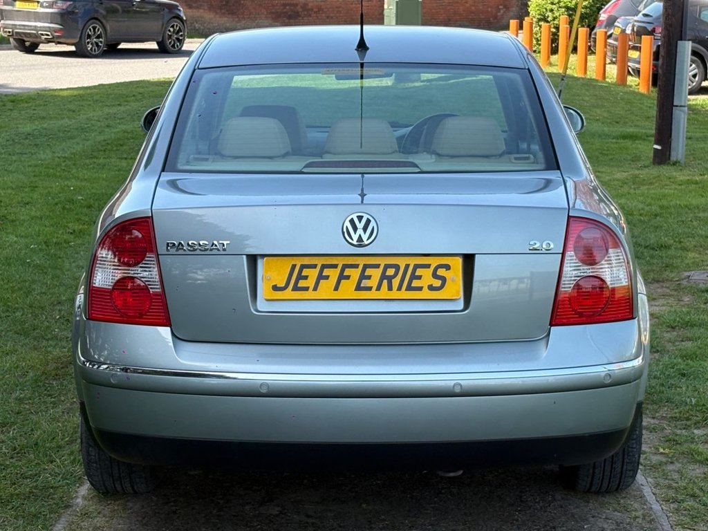 Used Volkswagen Passat 2004 for sale - 78166863: Photo 7