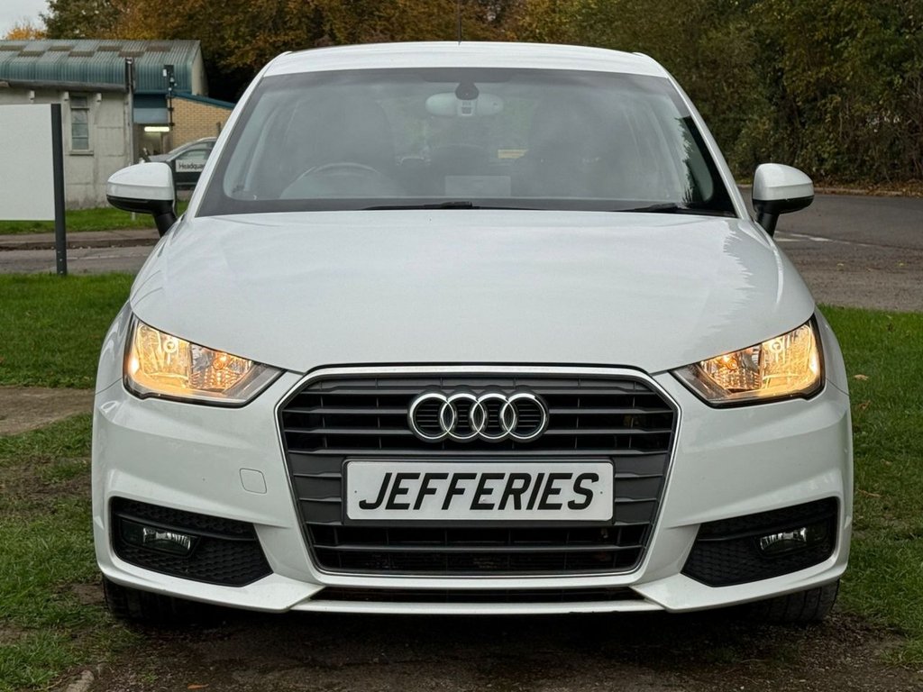 Used Audi A1 2016 for sale - 76356696: Photo 2