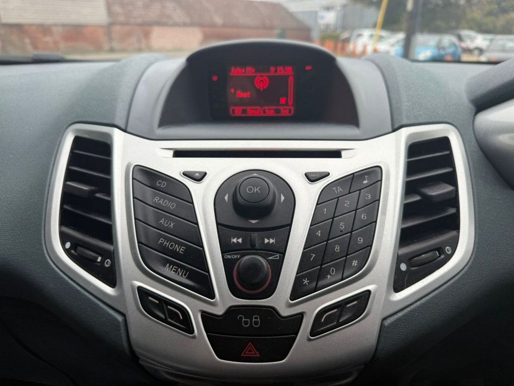 Used Ford Fiesta 2010 for sale - 76223728: Photo 13