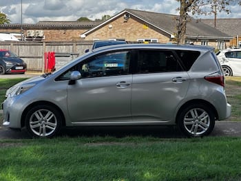 Used Toyota Verso 2012 for sale - 79790793: Photo