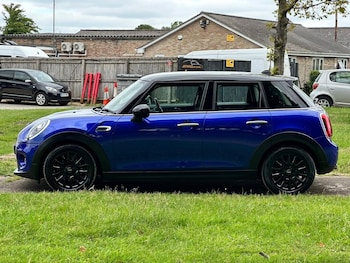 Used MINI Hatch 2018 for sale - 78896395: Photo