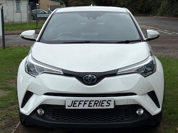 Used Toyota C-HR 2019 for sale - 75998143: Photo