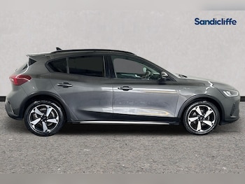 Used Ford Focus 2023 for sale - 76030855: Photo 3