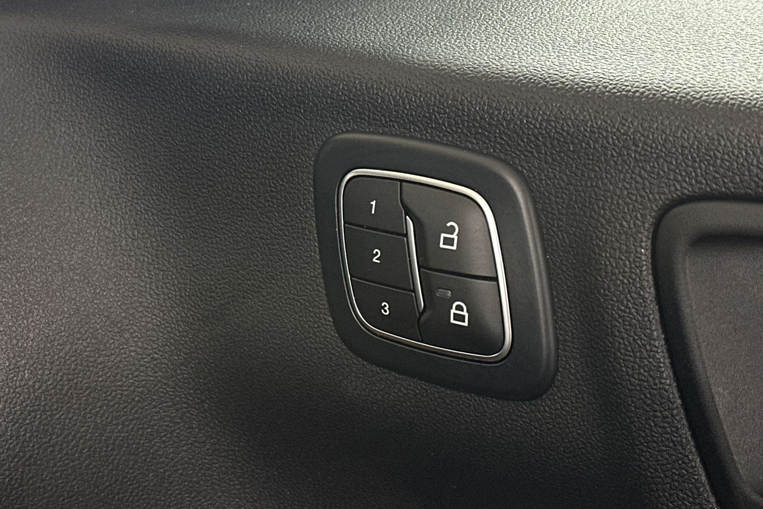 Used Ford Kuga 2025 for sale - 76627485: Photo 23