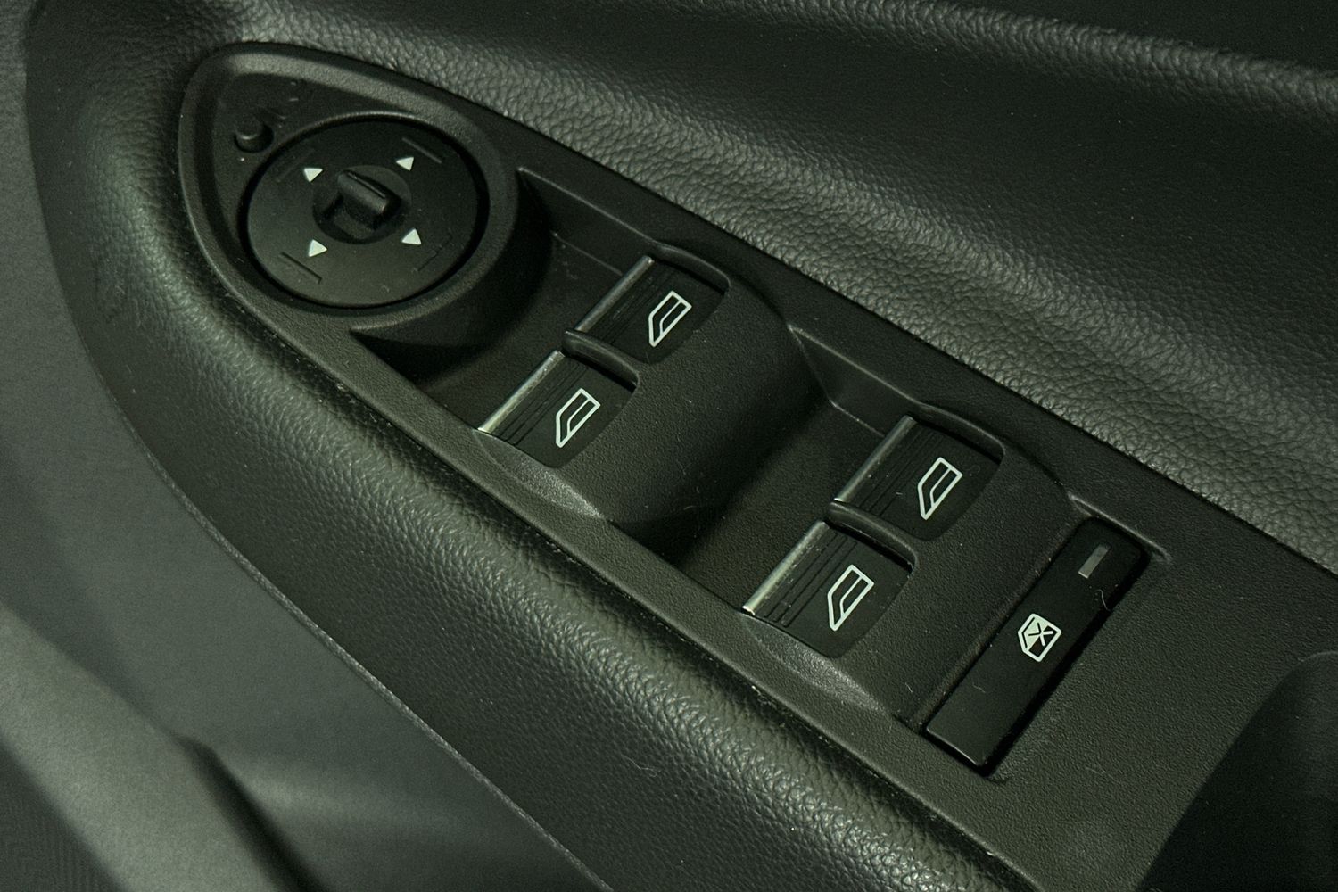 Used Ford Kuga 2017 for sale - 76725541: Photo 17