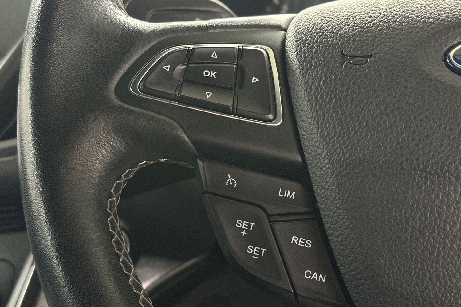 Used Ford Kuga 2017 for sale - 76725541: Photo 19