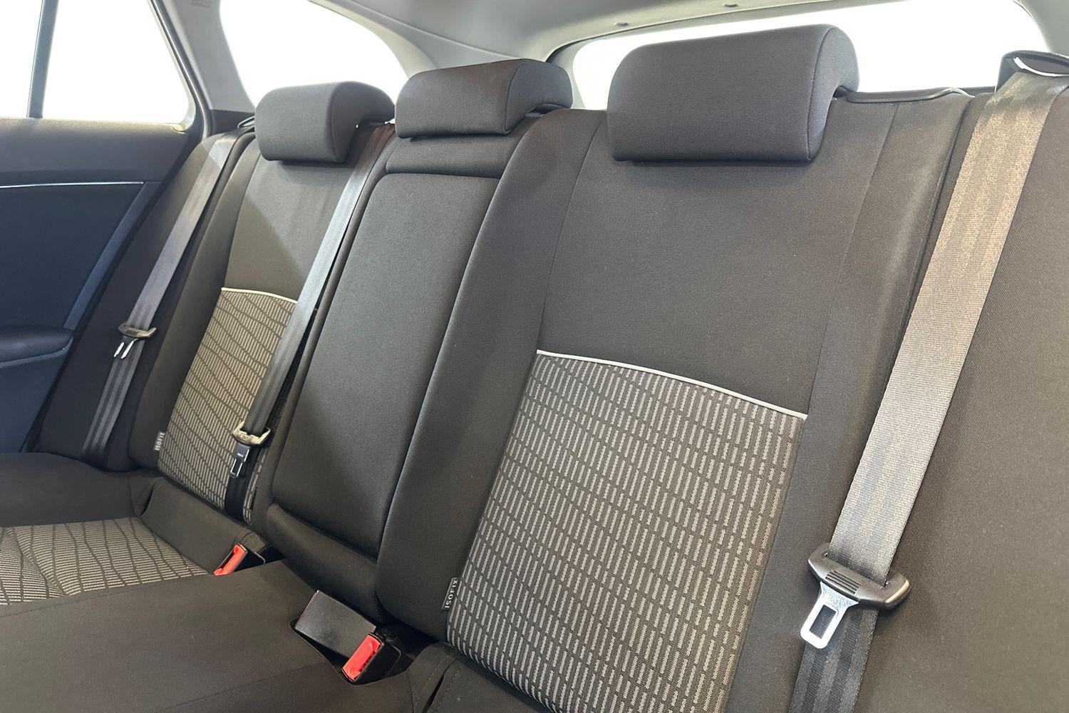 Used Toyota Avensis 2013 for sale - 78107938: Photo 17