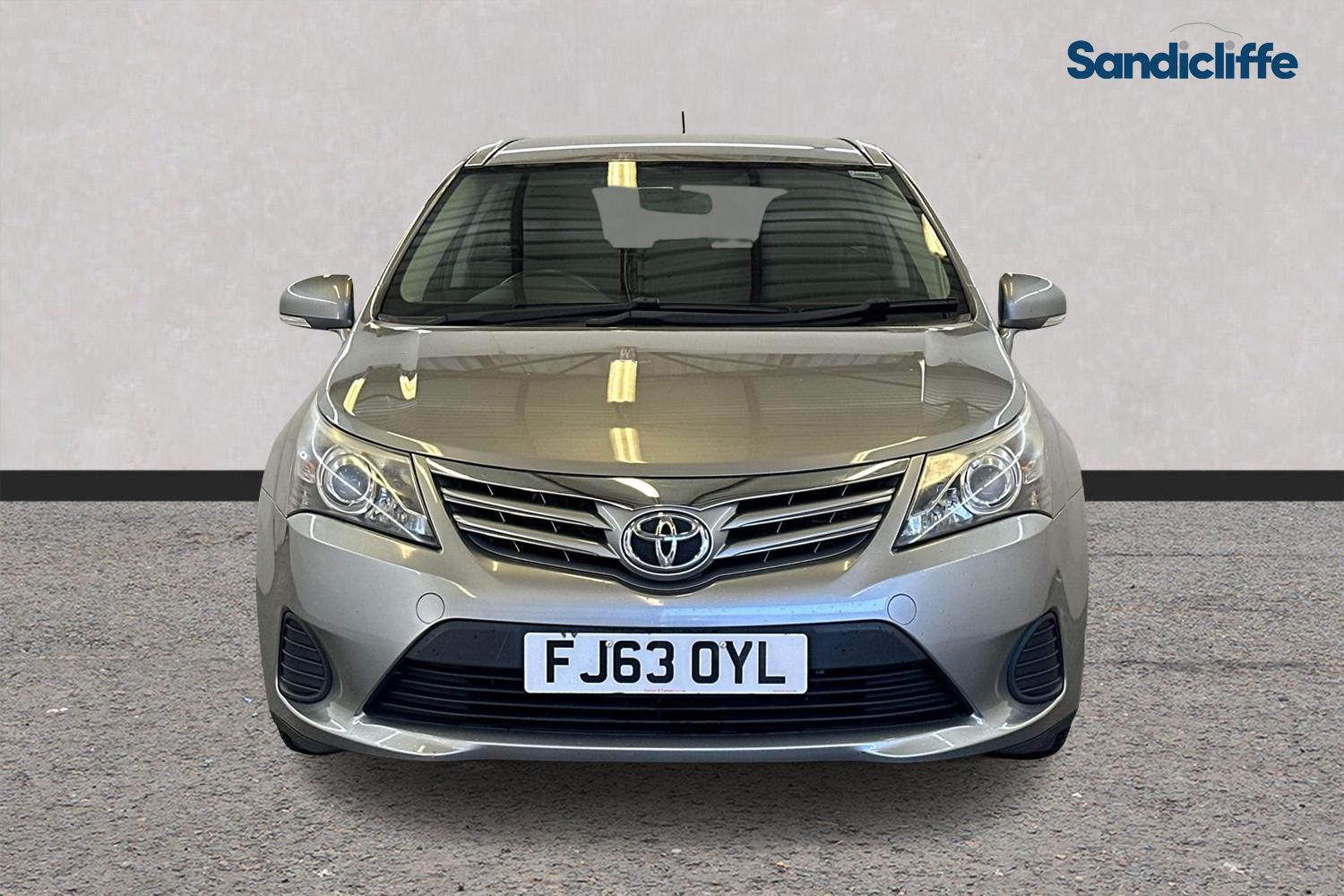 Used Toyota Avensis 2013 for sale - 78107938: Photo 2