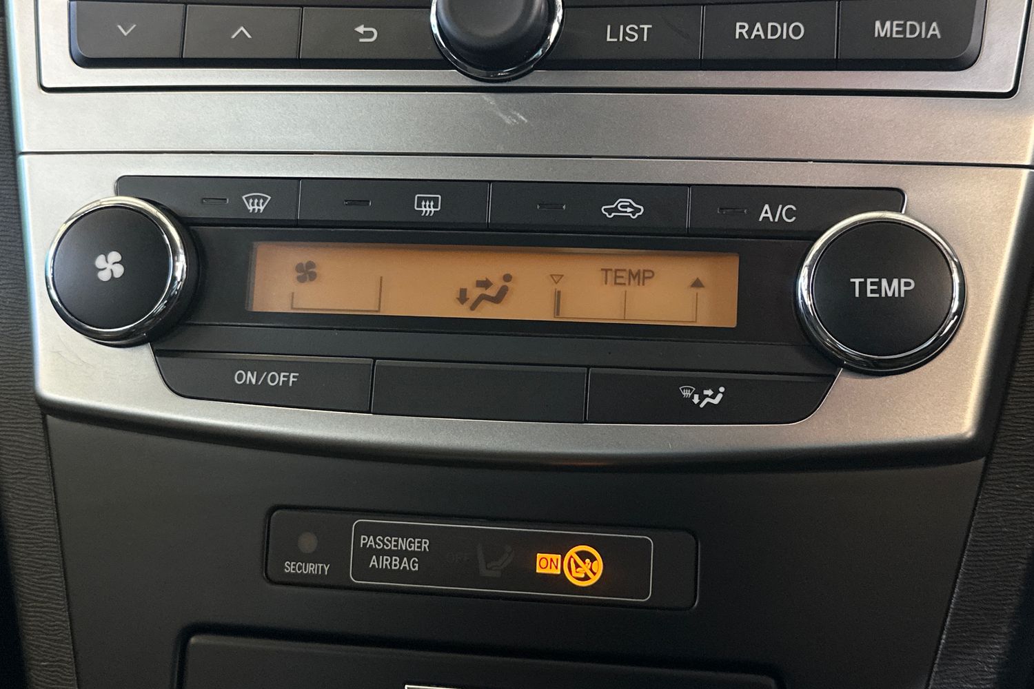 Used Toyota Avensis 2013 for sale - 78107938: Photo 35