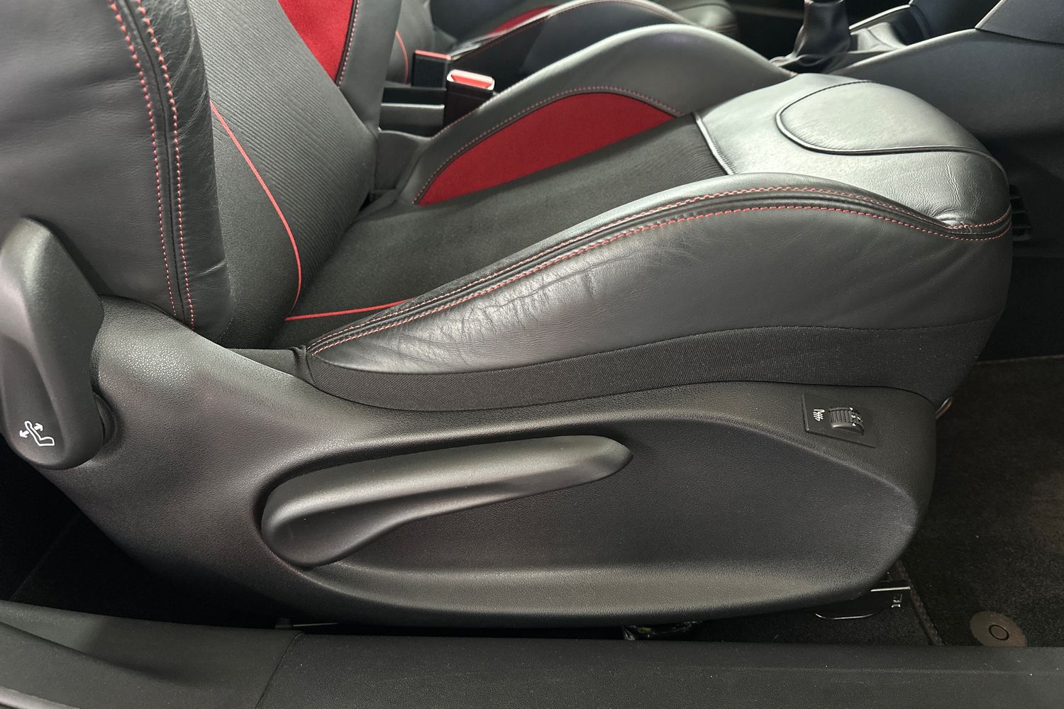 Used Peugeot 208 2016 for sale - 76627481: Photo 18