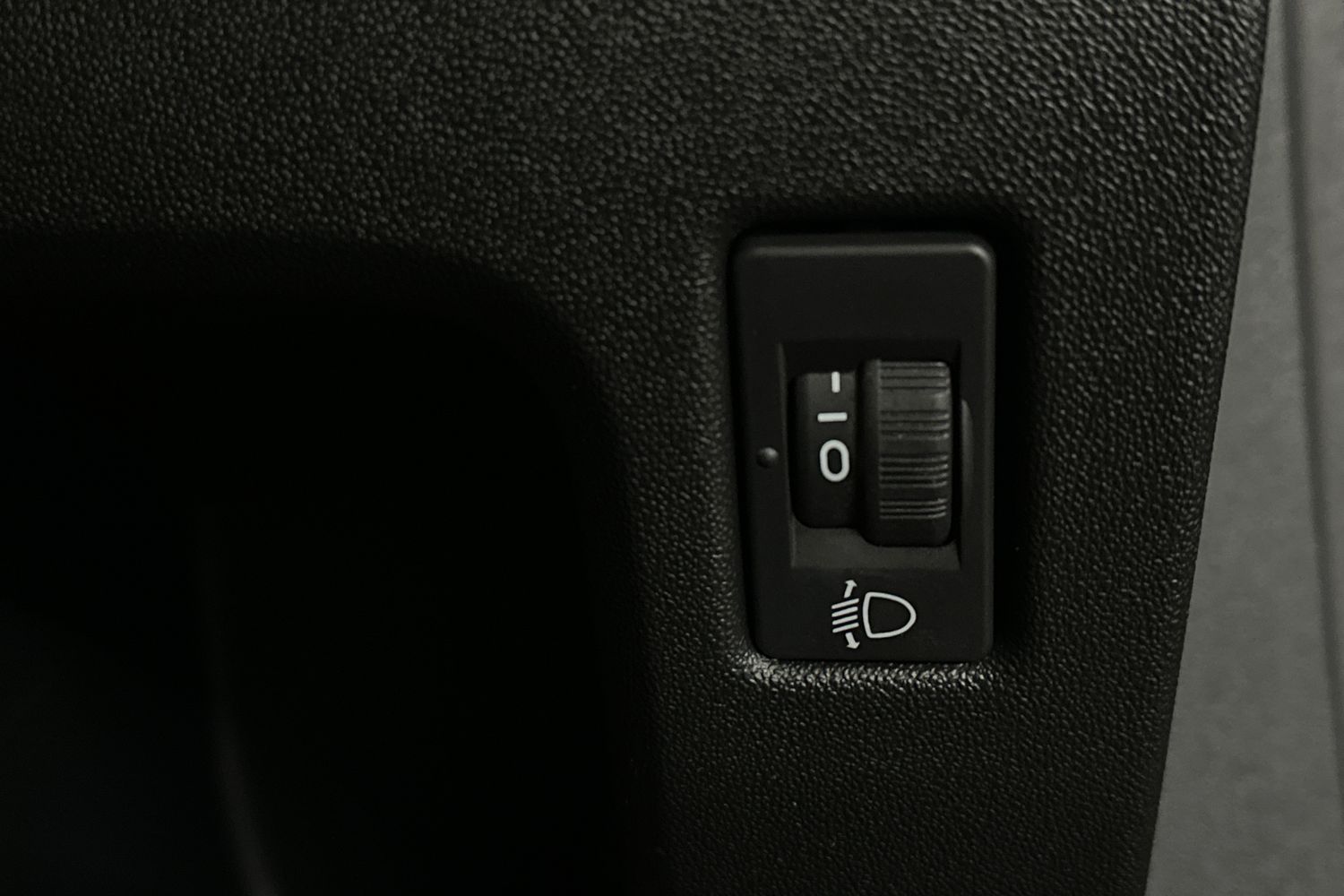 Used Peugeot 208 2016 for sale - 76627481: Photo 20