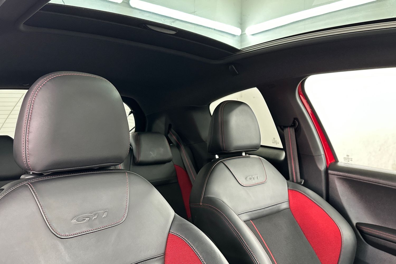 Used Peugeot 208 2016 for sale - 76627481: Photo 37