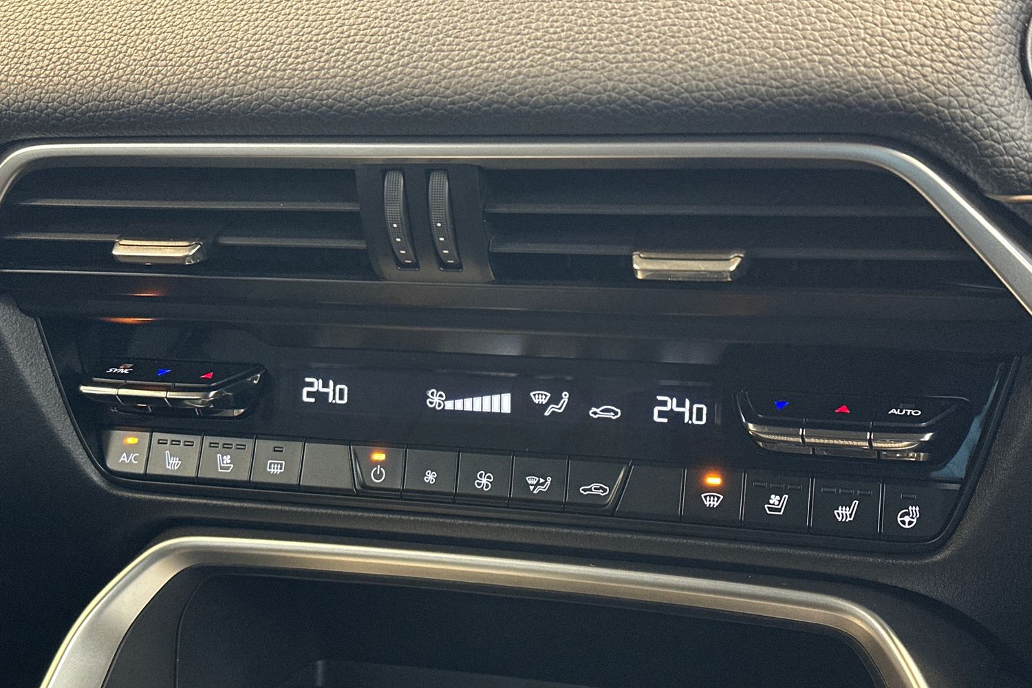 Used Mazda CX-60 2024 for sale - 77260796: Photo 40