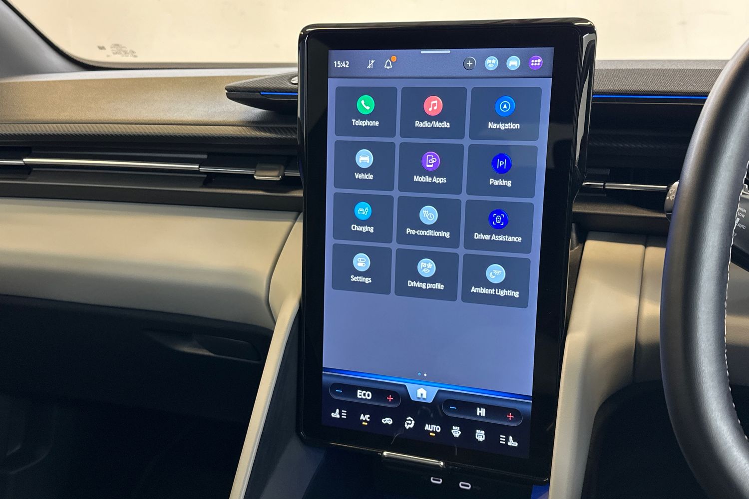 Used Ford Explorer 2024 for sale - 77902247: Photo 35