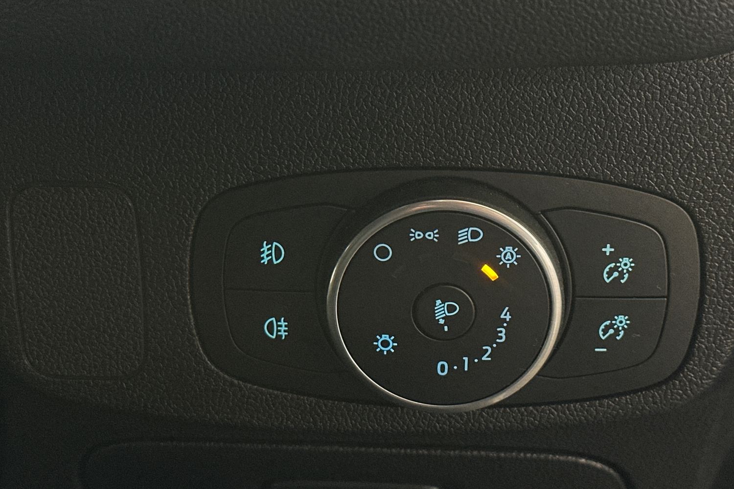 Used Ford Focus 2019 for sale - 76618401: Photo 21