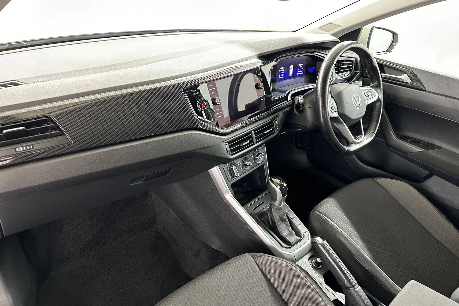 Used Volkswagen Polo 2024 for sale - 75957828: Photo 14