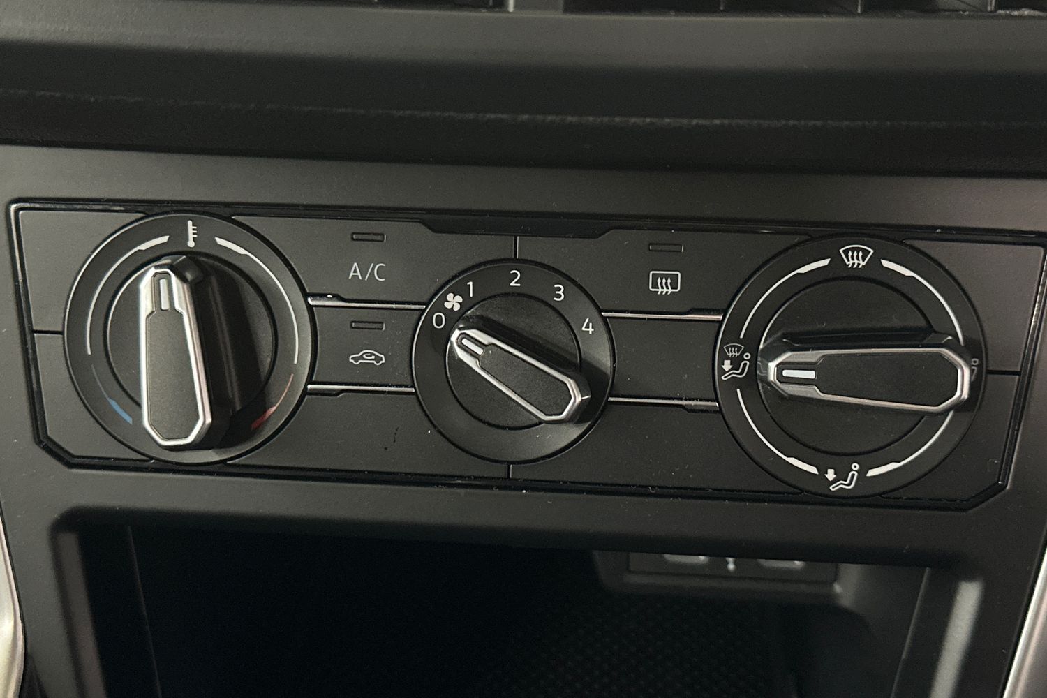 Used Volkswagen Polo 2024 for sale - 75957828: Photo 30