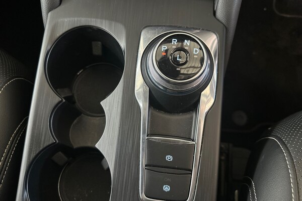 Used Ford Kuga 2022 for sale - 75690559: Photo 32