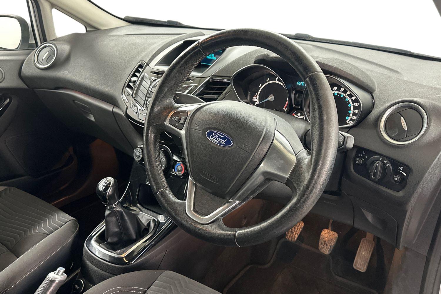 Used Ford Fiesta 2015 for sale - 76536530: Photo 11