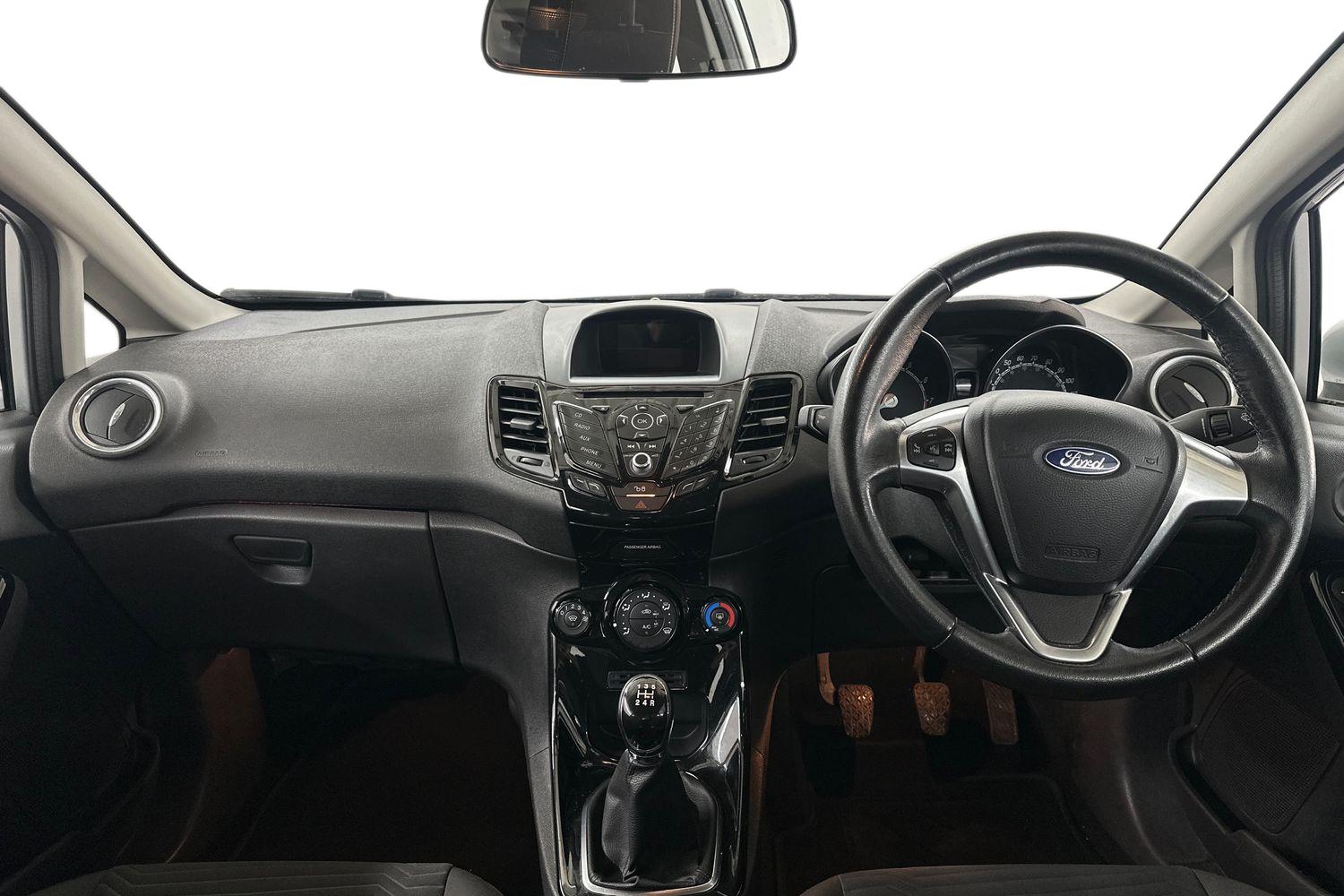 Used Ford Fiesta 2015 for sale - 76536530: Photo 13