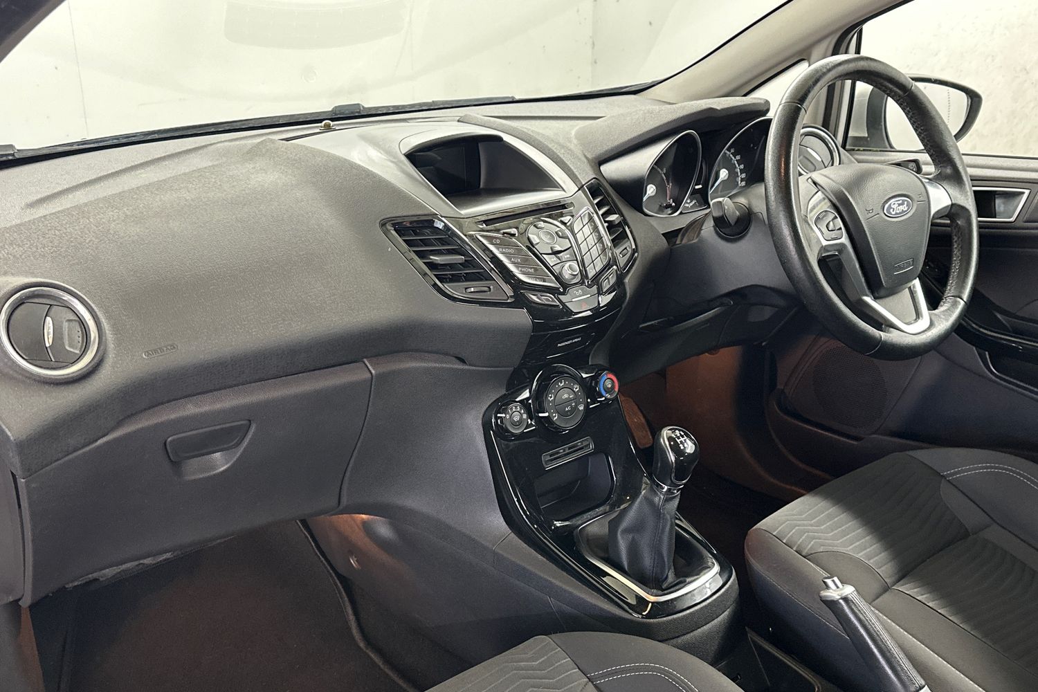 Used Ford Fiesta 2015 for sale - 76536530: Photo 14