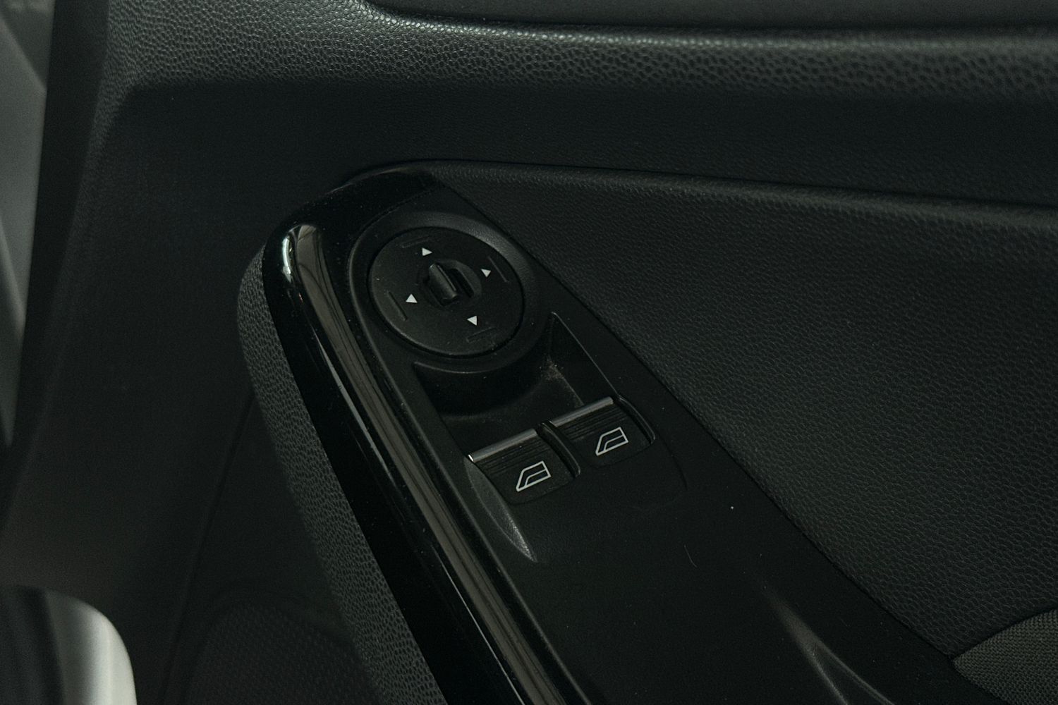 Used Ford Fiesta 2015 for sale - 76536530: Photo 19