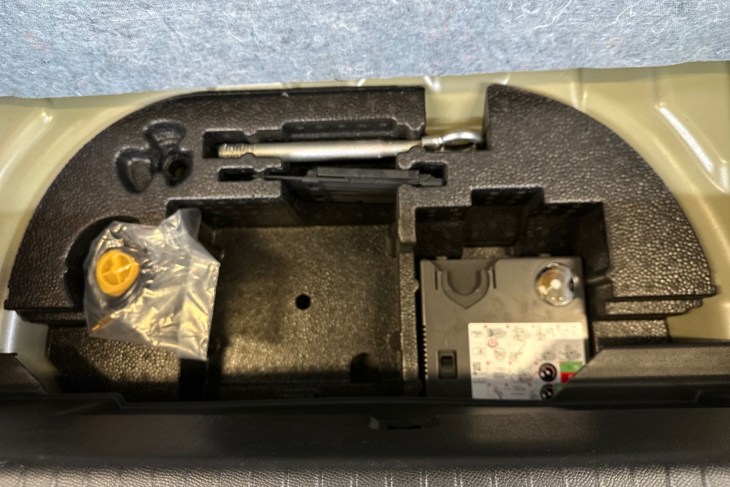 Used Peugeot 208 2022 for sale - 77277228: Photo 19