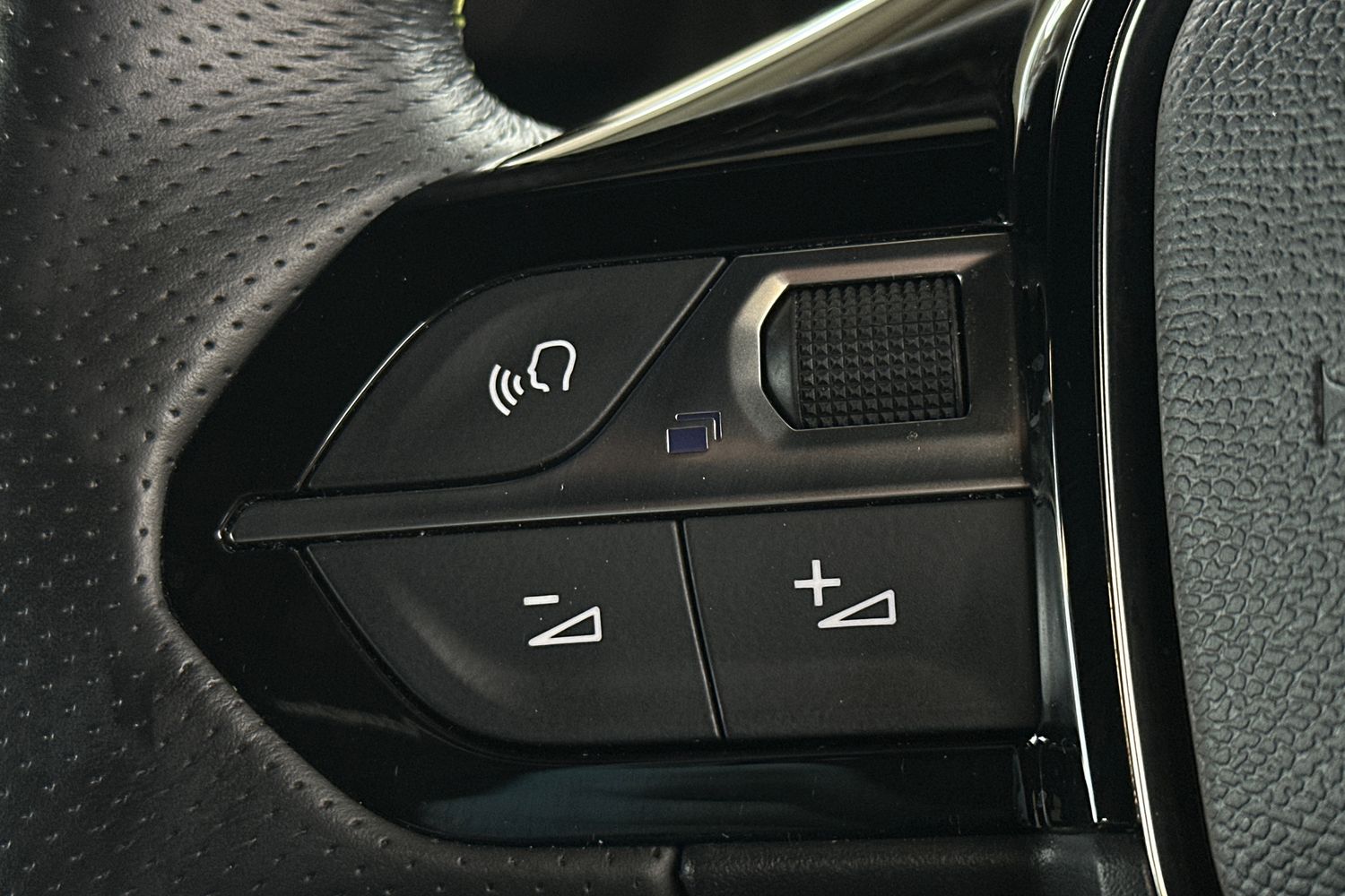 Used Peugeot 208 2022 for sale - 77277228: Photo 28