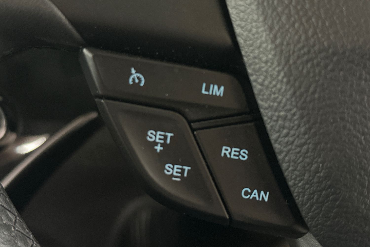 Used Ford Kuga 2017 for sale - 76025512: Photo 26