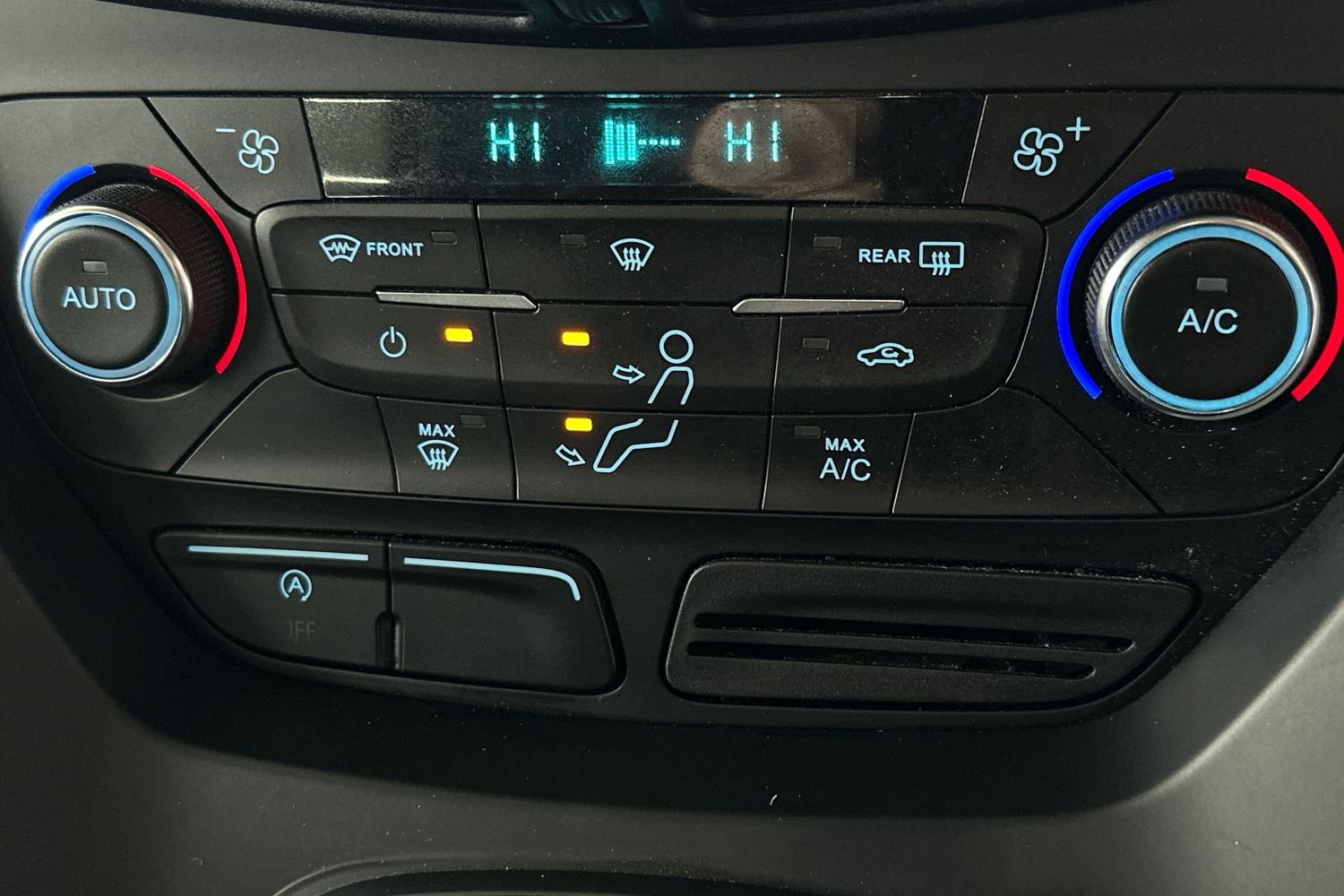 Used Ford Kuga 2017 for sale - 76025512: Photo 32