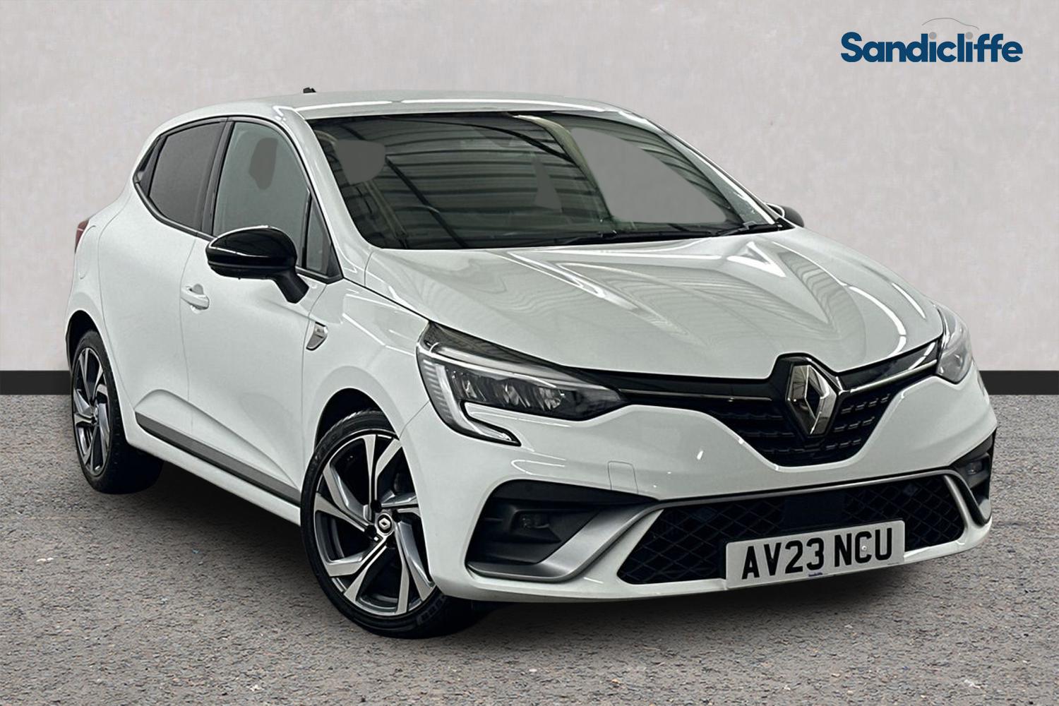 Used Renault Clio 2023 for sale - 76605443: Photo 1