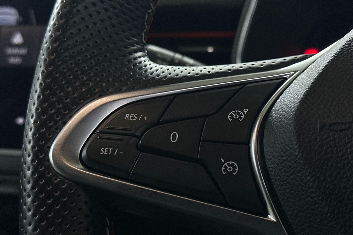 Used Renault Clio 2023 for sale - 76605443: Photo 21