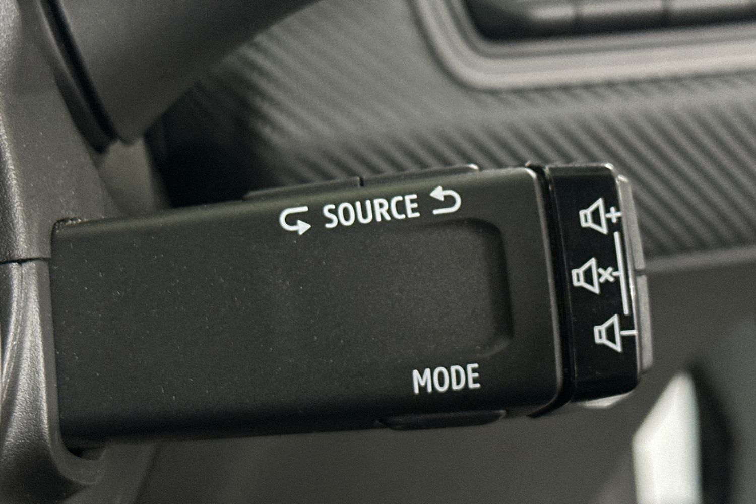 Used Renault Clio 2023 for sale - 76605443: Photo 23