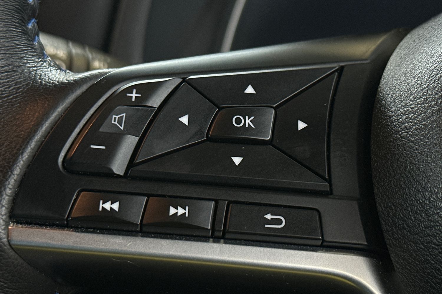 Used Nissan Leaf 2023 for sale - 77543558: Photo 25