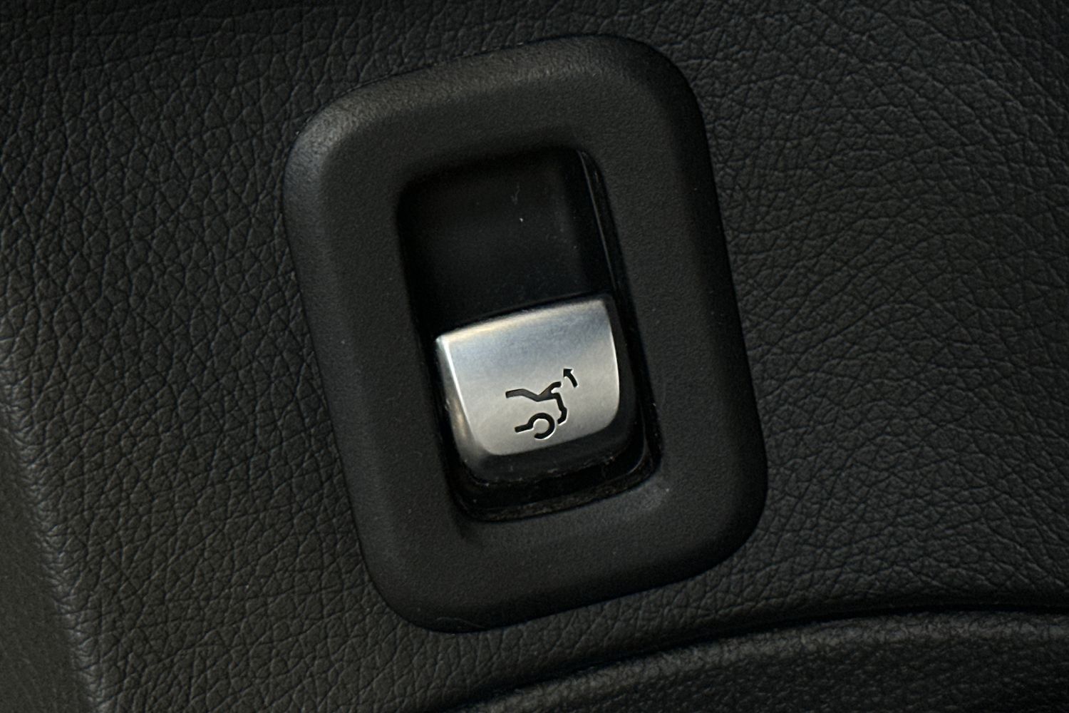 Used Mercedes-Benz C Class 2019 for sale - 77663270: Photo 18