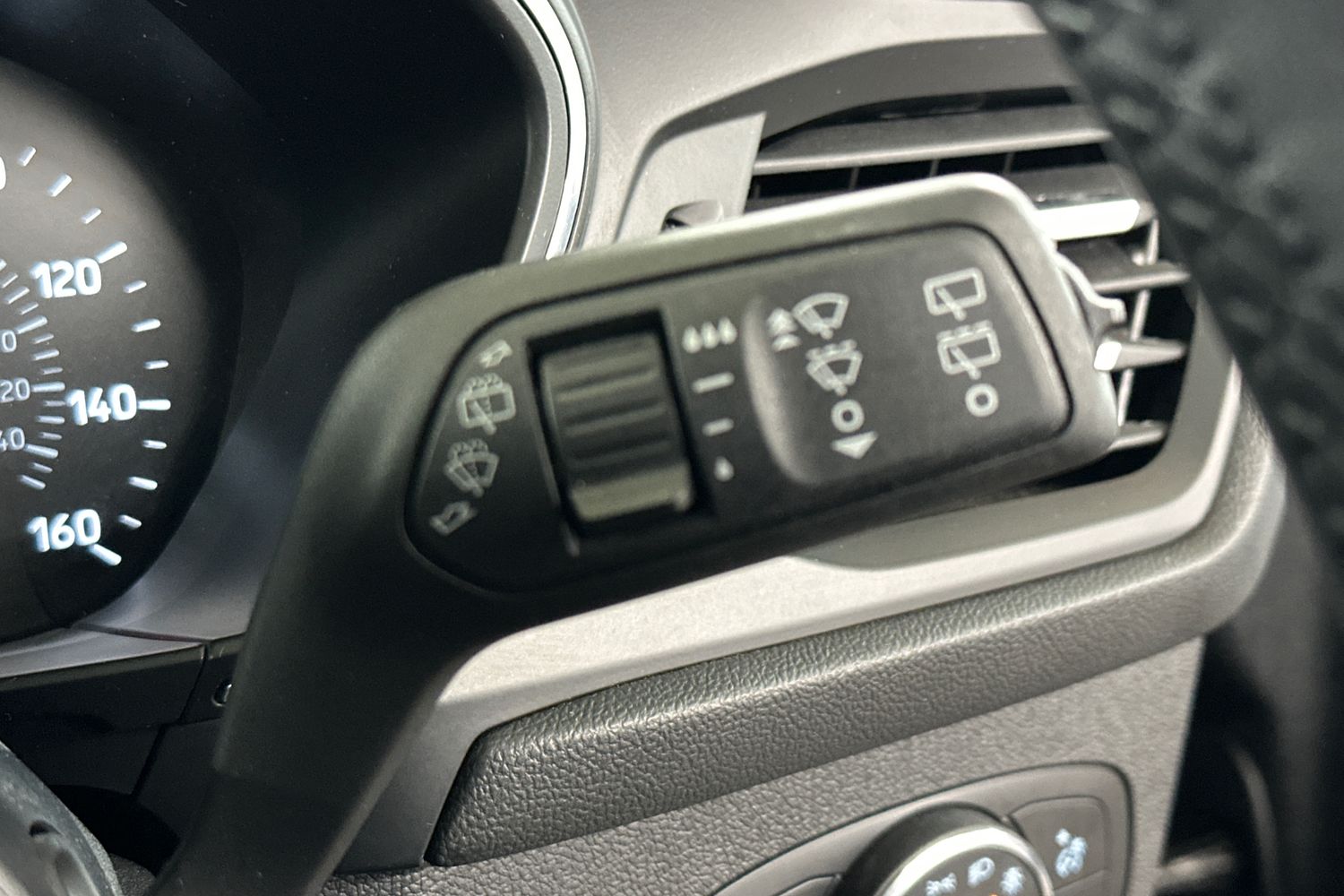 Used Ford Focus 2023 for sale - 76058238: Photo 23